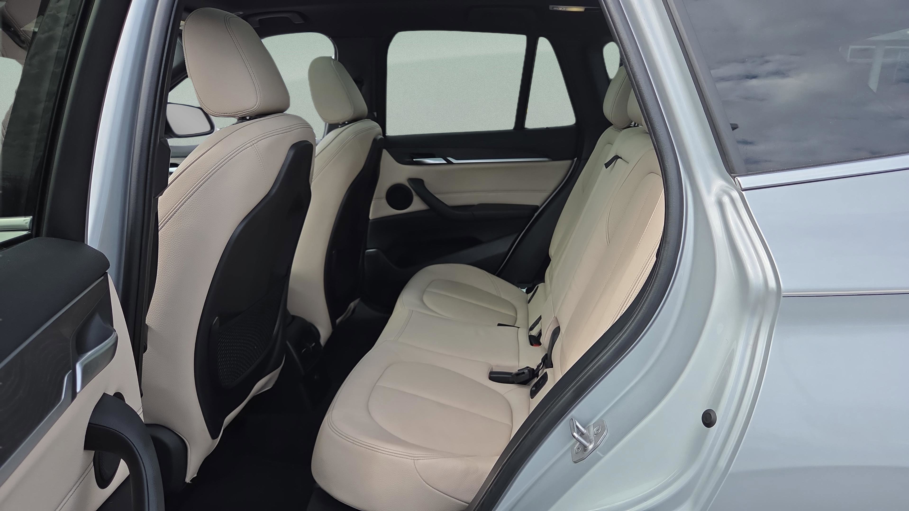 Used 2017 BMW X1 xDrive28i image 12