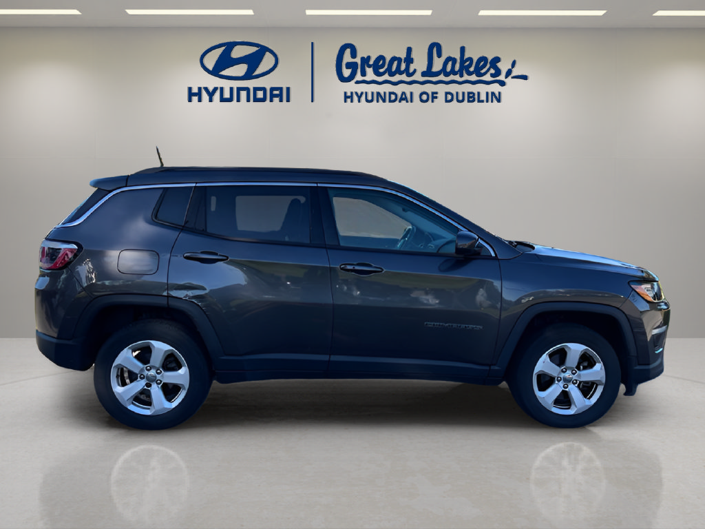 Used 2018 Jeep Compass Latitude w/ Safe & Security Group AWD/4WD image 6