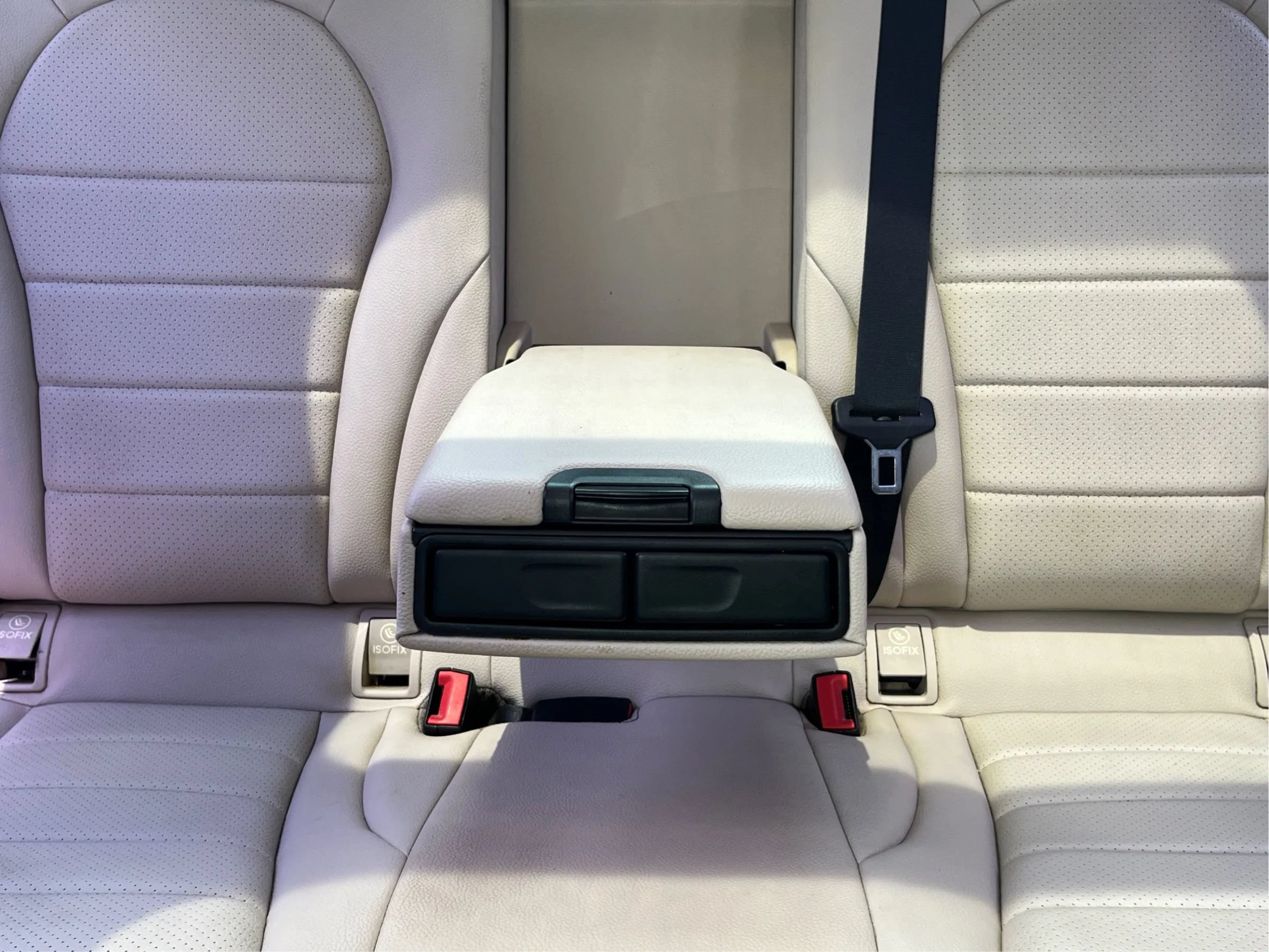 Used 2018 Mercedes-Benz C 300 Sedan image 14