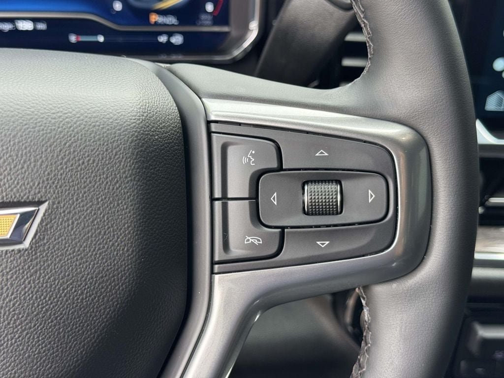 Used 2024 Chevrolet Silverado 2500 LTZ w/ LTZ Convenience Package AWD/4WD image 12