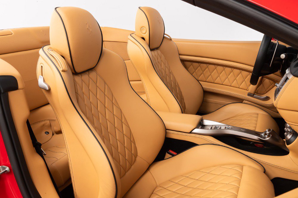 Used 2011 Ferrari California image 71