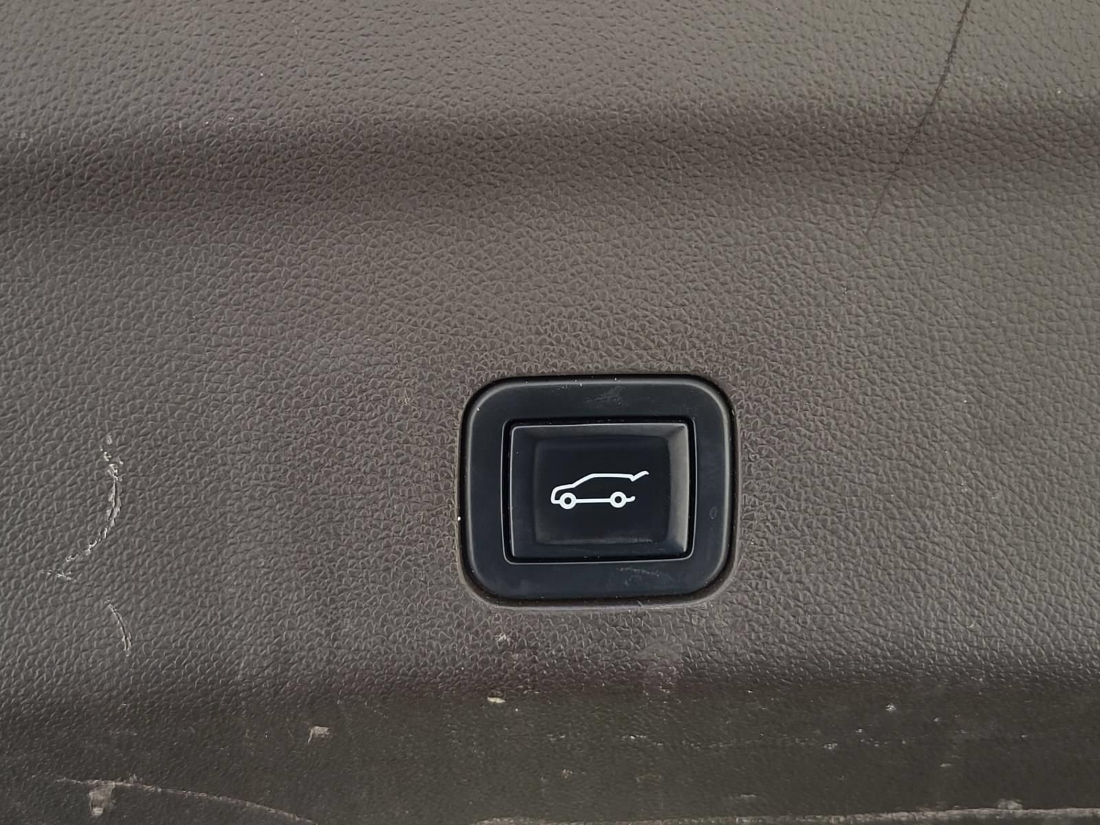 Used 2023 Chevrolet Tahoe LT AWD/4WD image 10
