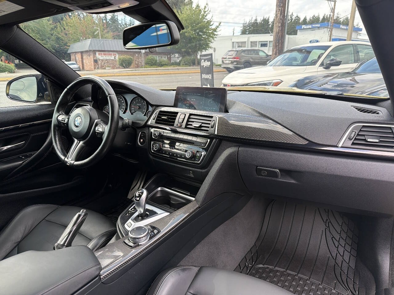 Used 2017 BMW M4 Coupe RWD image 24