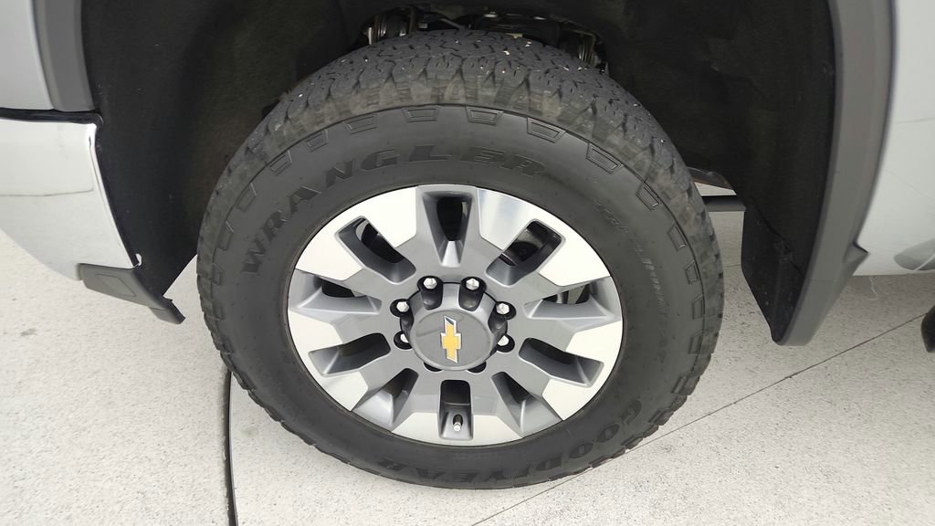 Used 2024 Chevrolet Silverado 2500 LT w/ Texas Edition AWD/4WD image 55