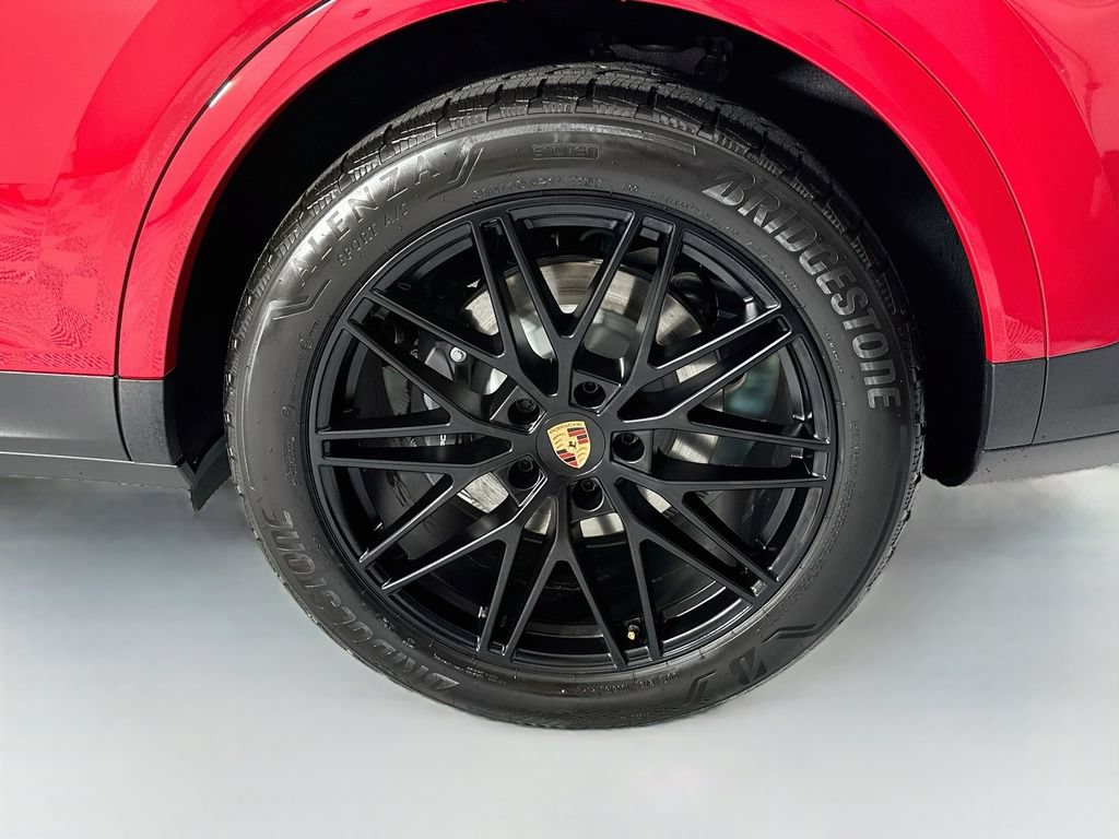 New 2026 Porsche Cayenne AWD/4WD image 33