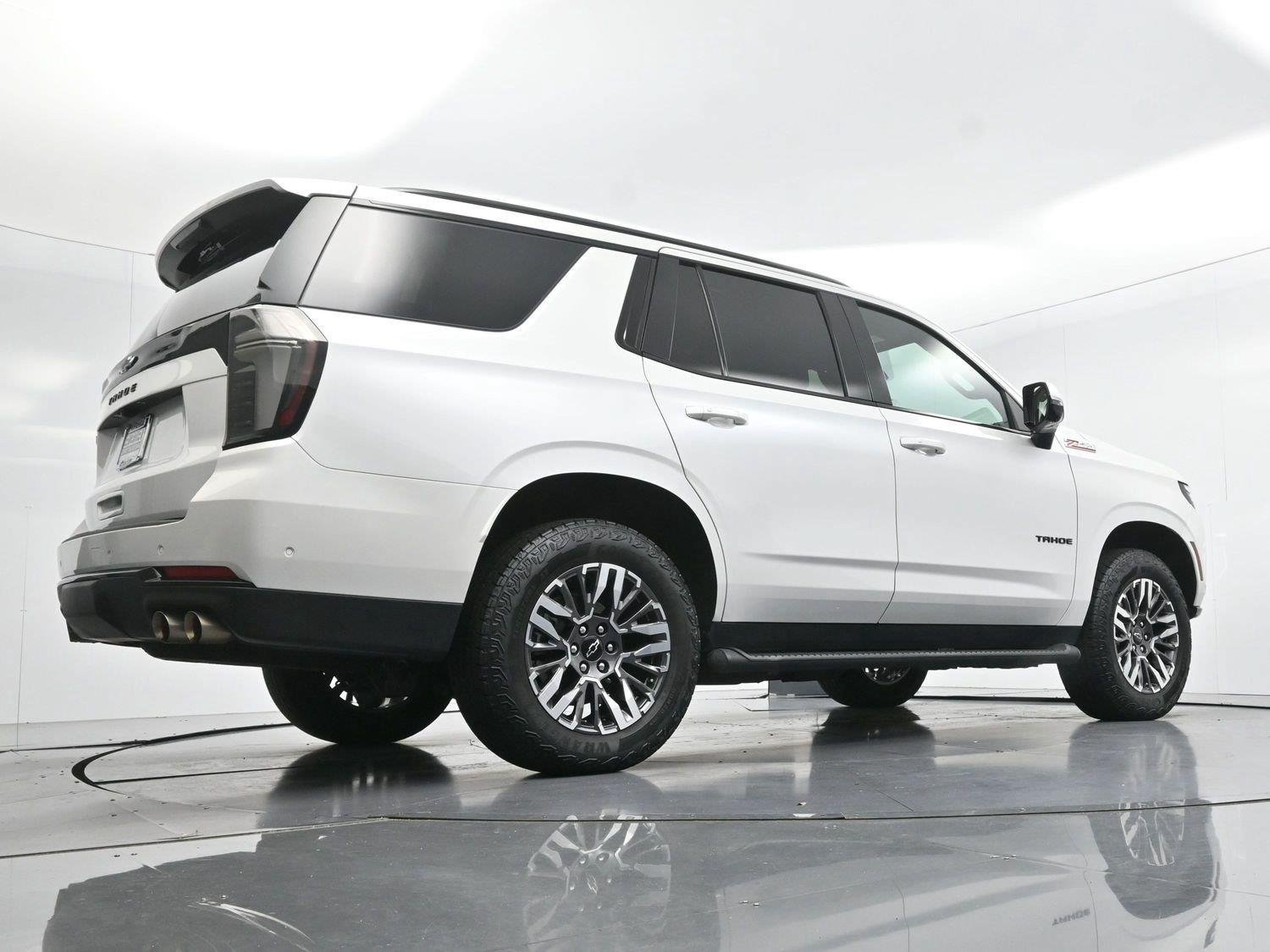 Used 2025 Chevrolet Tahoe Z71 w/ Z71 Off-Road Package AWD/4WD image 48