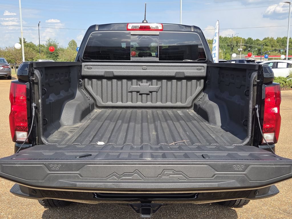 Used 2025 Chevrolet Colorado Trail Boss AWD/4WD image 25