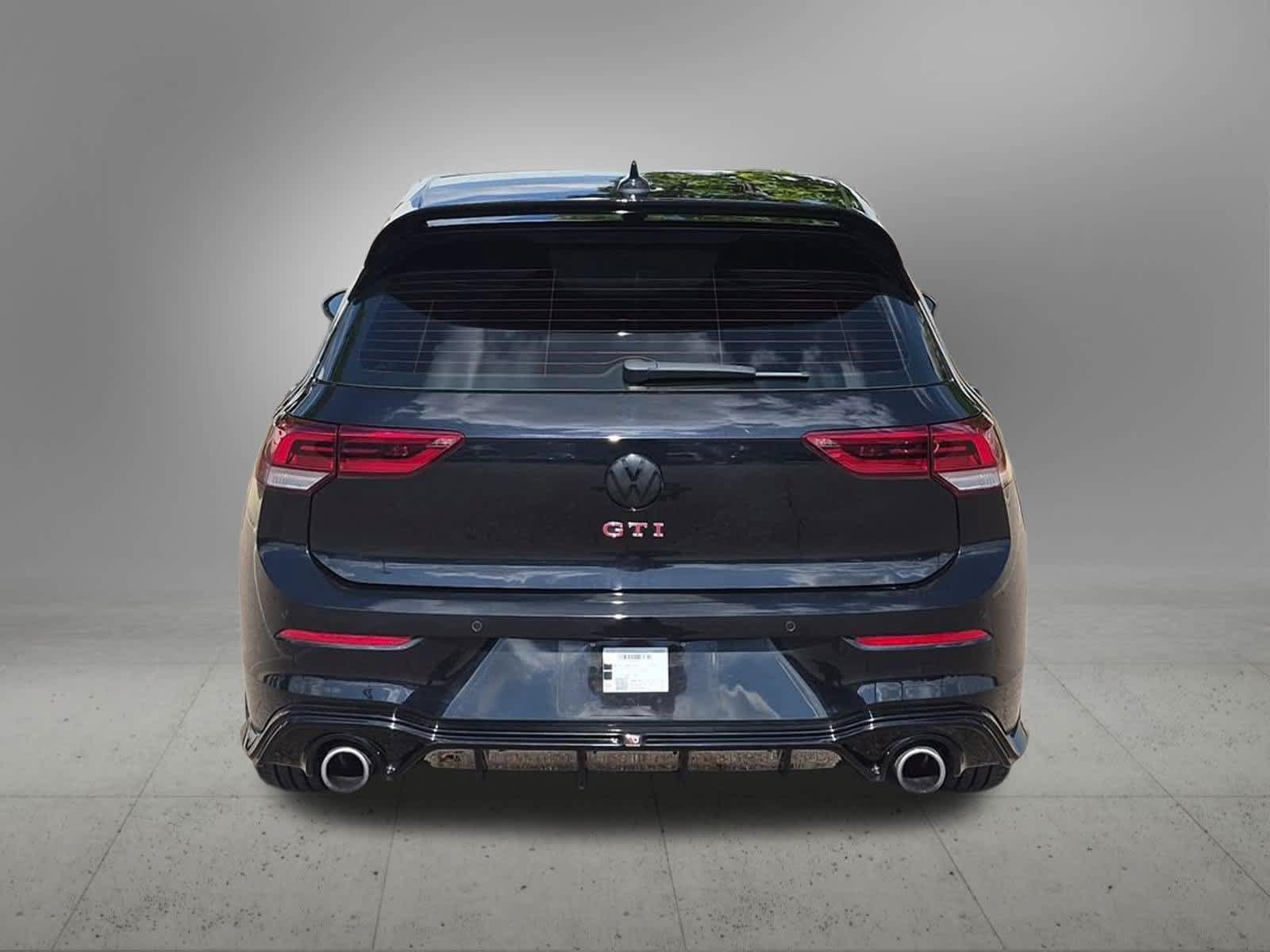 Used 2024 Volkswagen GTI SE FWD image 5