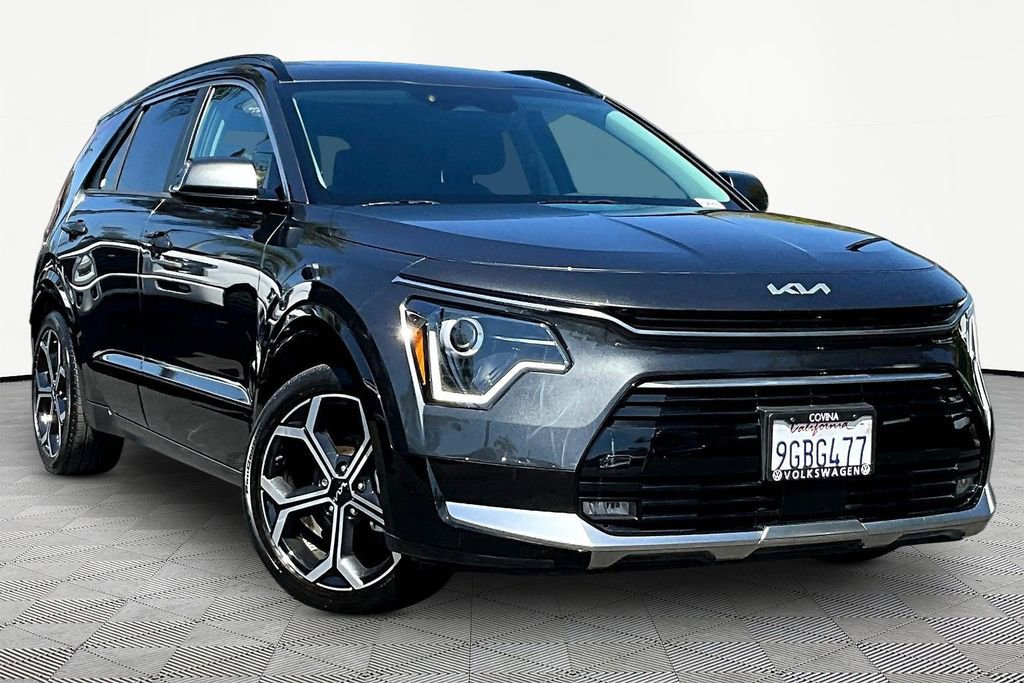 Used 2023 Kia Niro EX Touring