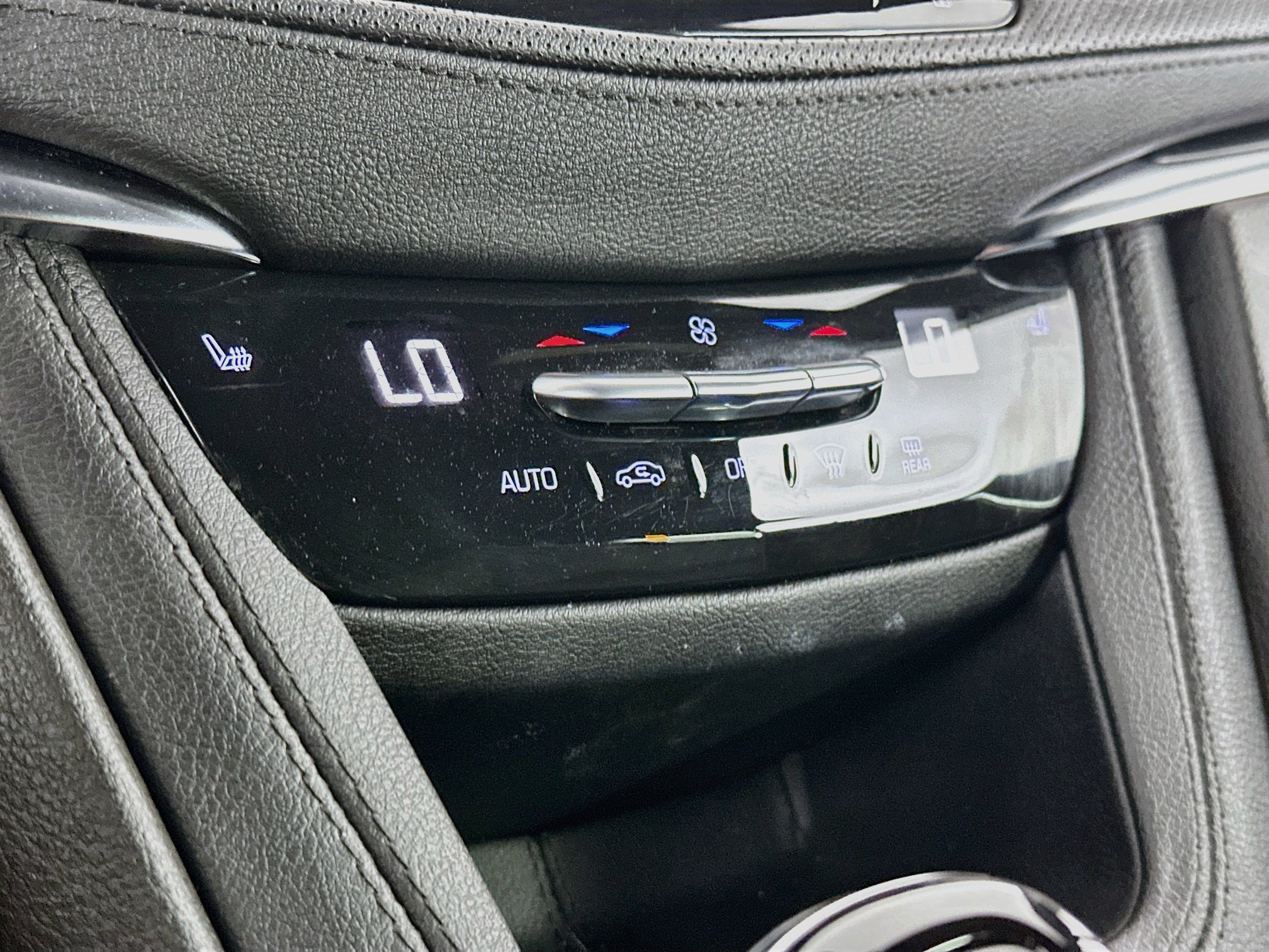 Used 2022 Cadillac XT5 Premium Luxury FWD image 24