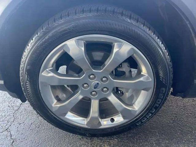 Used 2020 Ford Explorer Platinum image 15