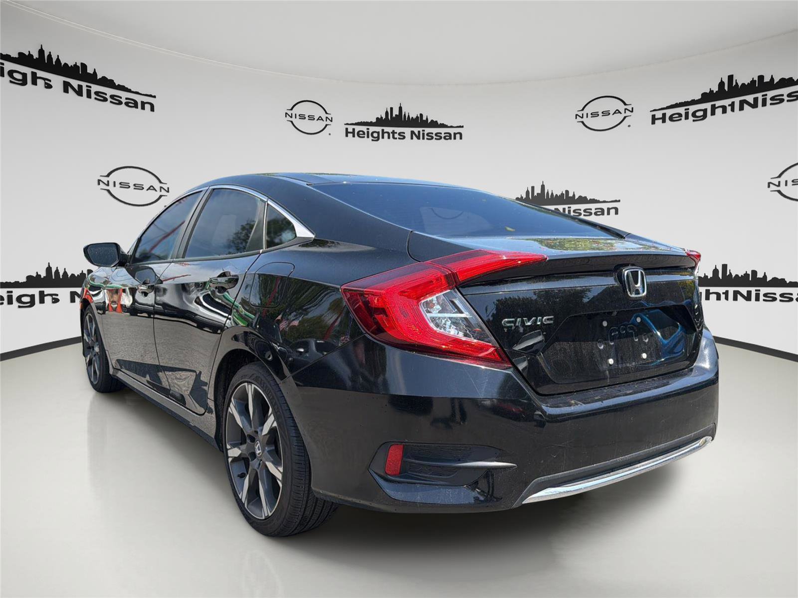 Used 2020 Honda Civic LX image 2