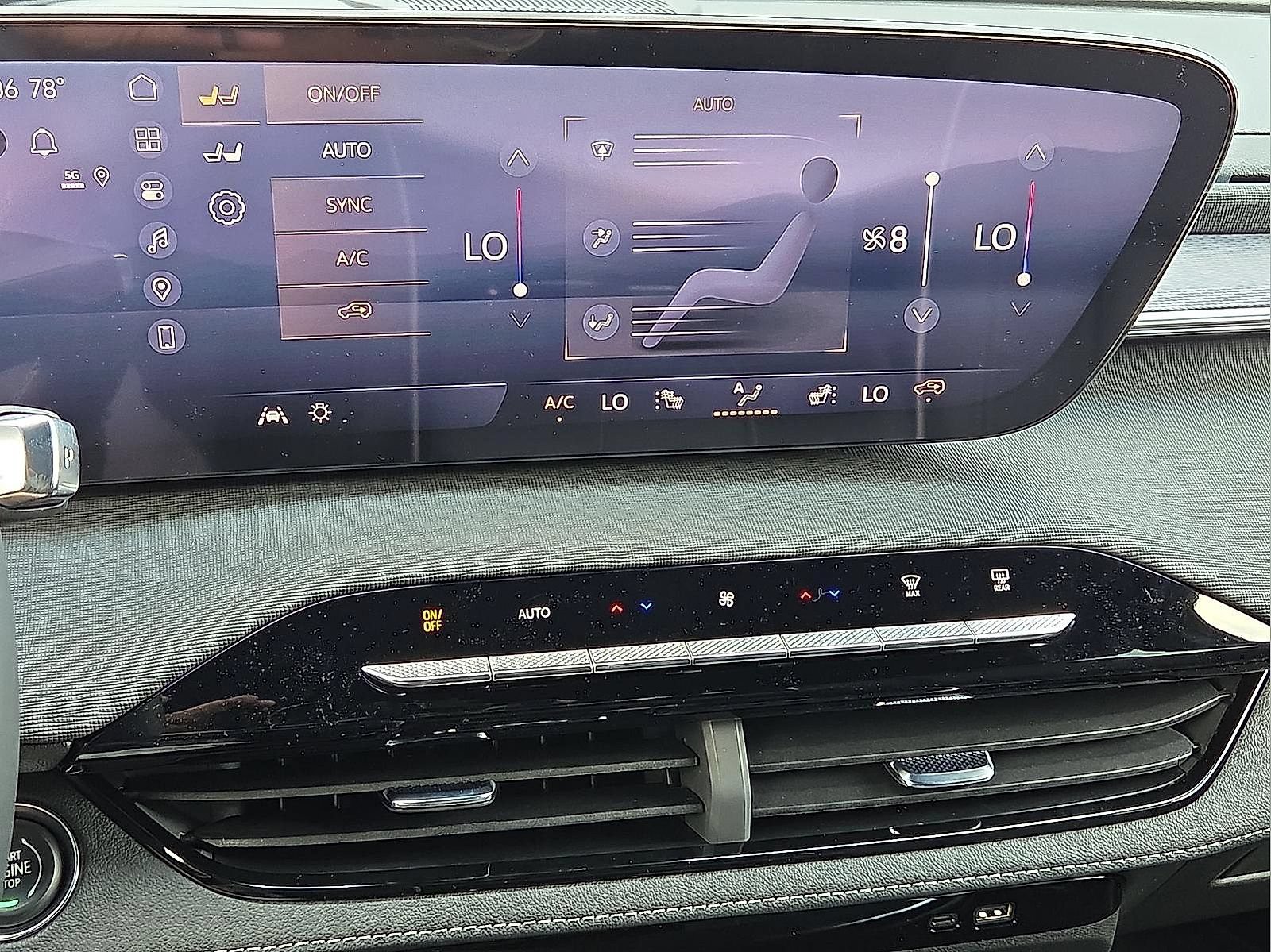 New 2026 Buick Enclave Sport Touring w/ Power Package FWD image 21