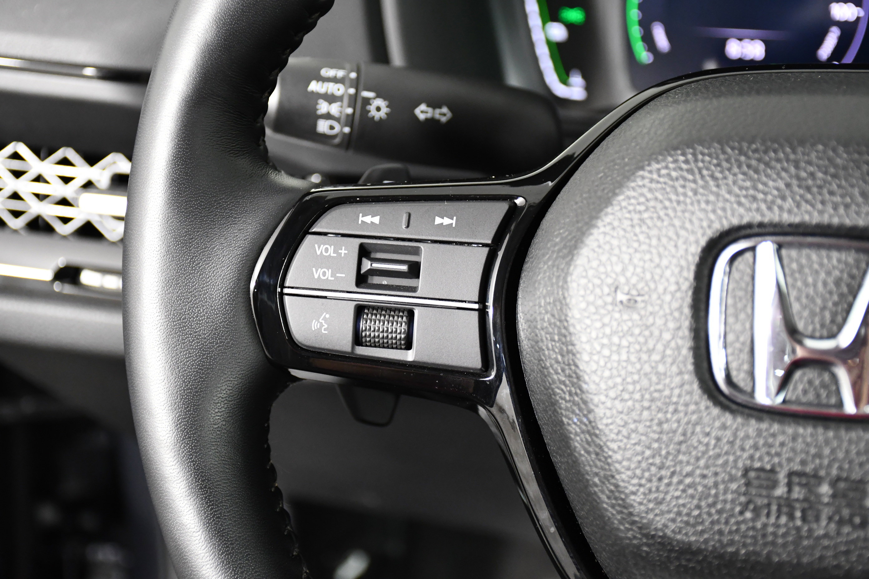 Certified 2025 Honda Accord Touring image 14