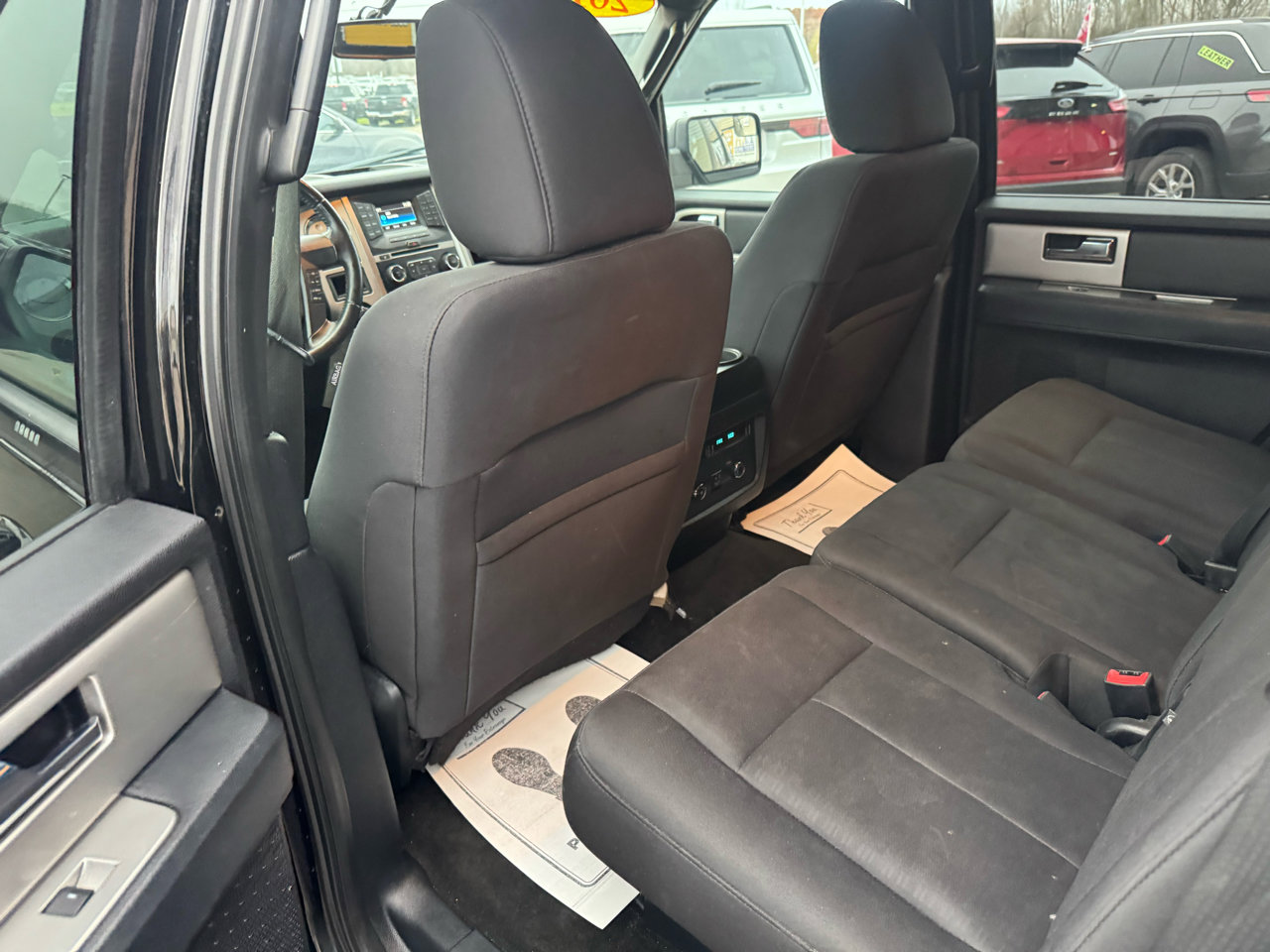 Used 2017 Ford Expedition XLT image 10