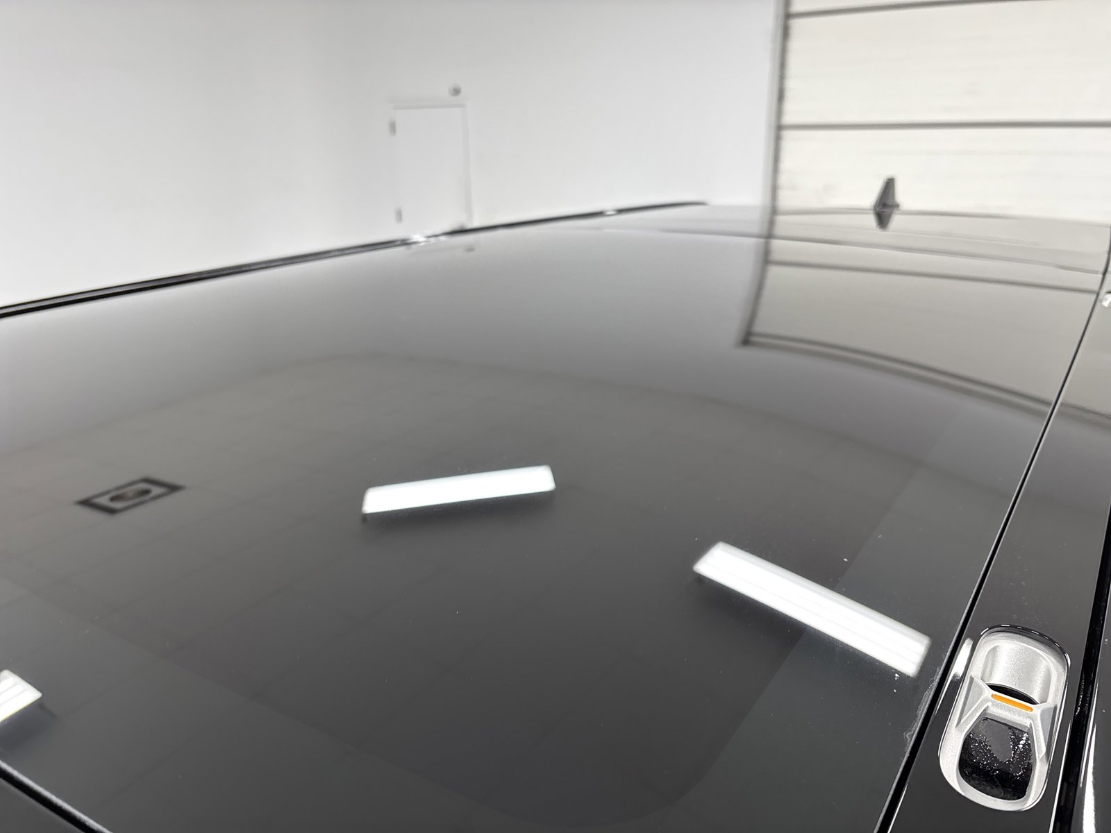 Used 2024 Rivian R1S Adventure AWD/4WD image 13