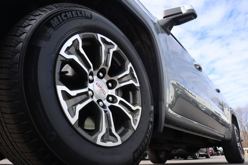 Used 2026 GMC Sierra 1500 SLT image 14