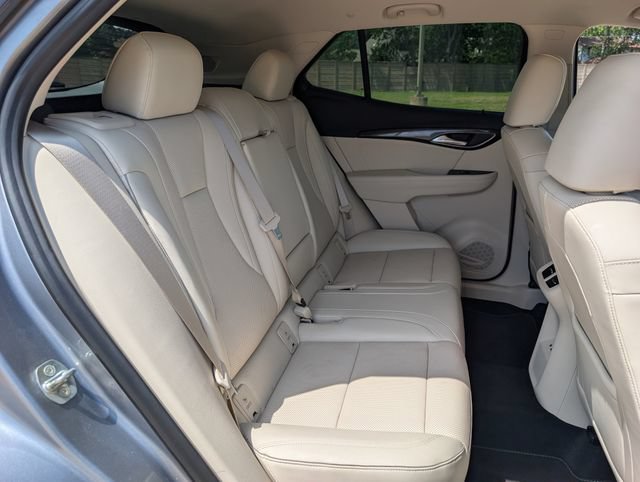 Used 2022 Buick Envision Essence w/ Technology Package I FWD image 28