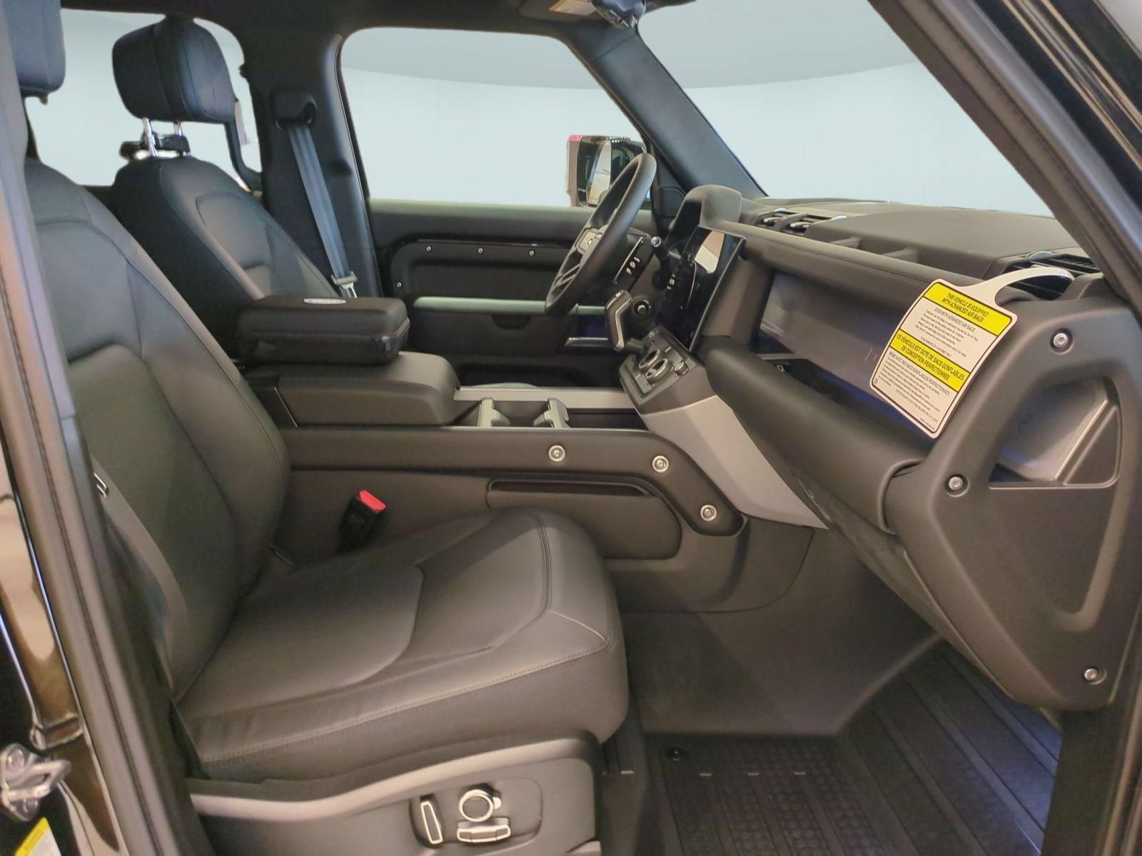 New 2026 Land Rover Defender 130 V8 AWD/4WD image 28