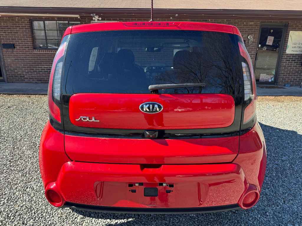 Used 2016 Kia Soul ! image 4