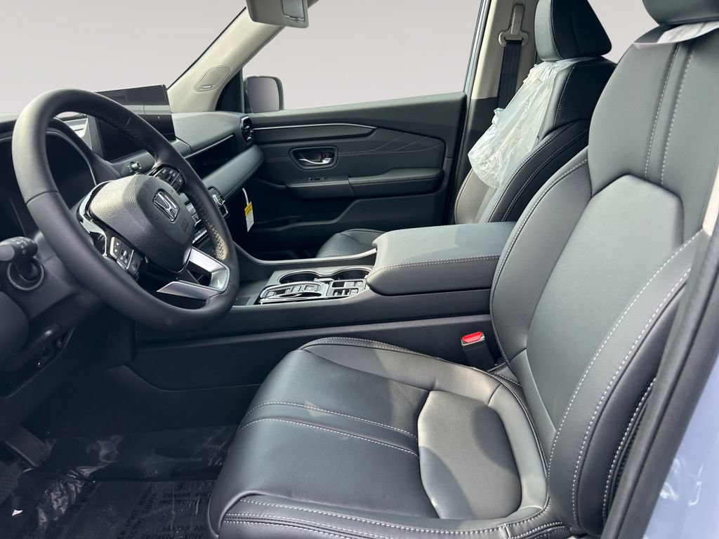 New 2026 Honda Pilot Touring image 9