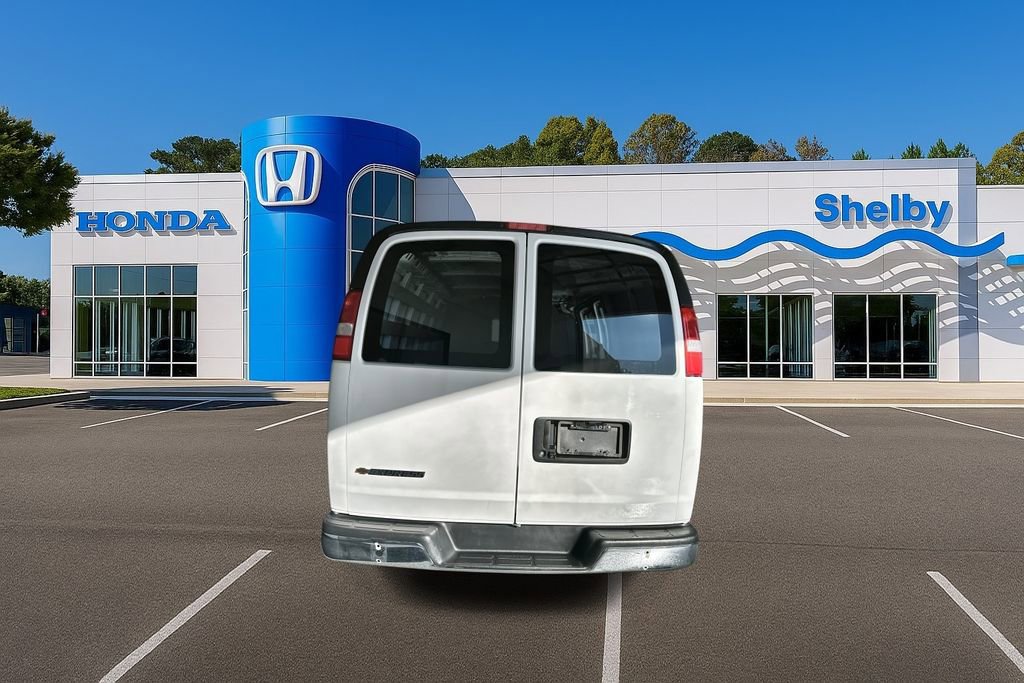 Used 2024 Chevrolet Express 2500 w/ Driver Convenience Package image 7