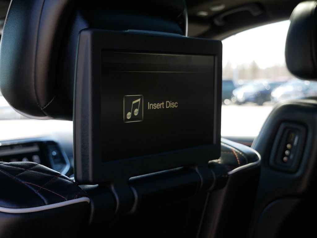 Used 2019 Jeep Grand Cherokee Summit AWD/4WD image 18