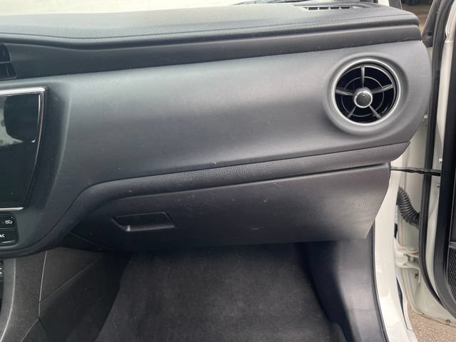 Used 2019 Toyota Corolla LE FWD image 35