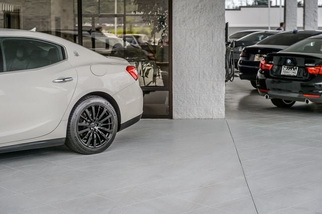 Used 2016 Maserati Ghibli RWD image 54