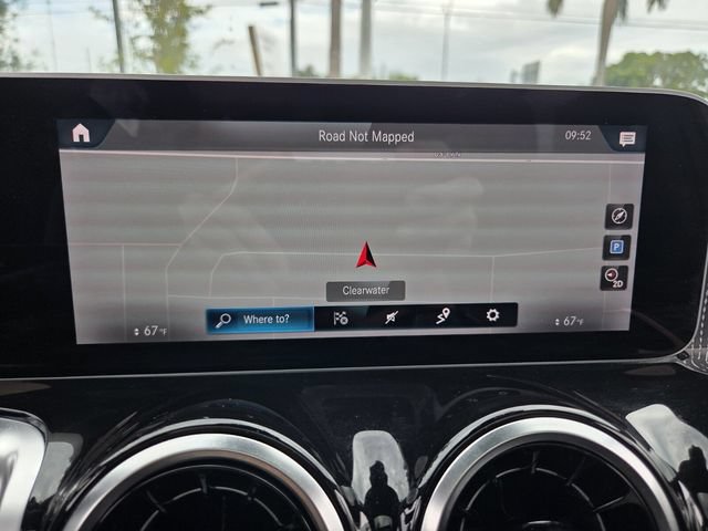 Used 2020 Mercedes-Benz GLB 250 4MATIC image 25