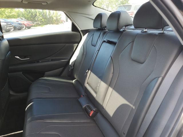 Used 2023 Hyundai Elantra Limited w/ Cargo Package FWD image 33