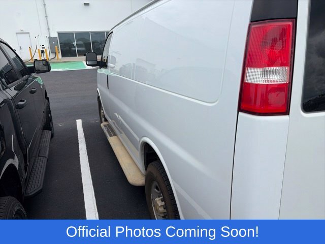 Certified 2020 GMC Savana 2500 w/ Driver Convenience Package RWD image 3