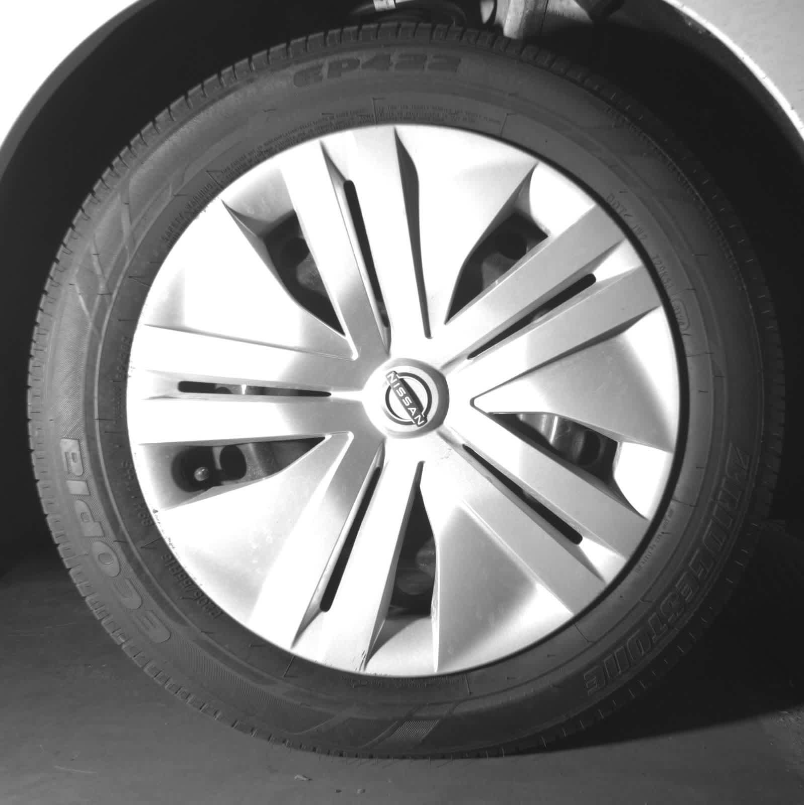 Used 2024 Nissan Leaf S FWD image 11
