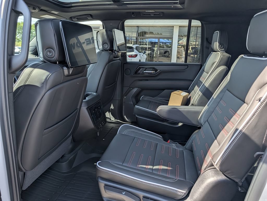 New 2026 GMC Yukon XL AT4 Ultimate w/ LPO, Floor Liner Package AWD/4WD image 27