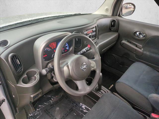 Used 2009 Nissan Cube 1.8 S w/ Interior Designer Pkg FWD image 10