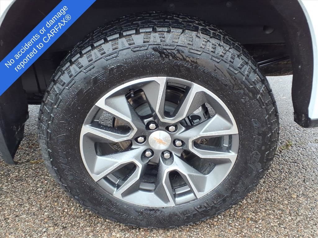 Used 2025 Chevrolet Silverado 1500 LT image 10