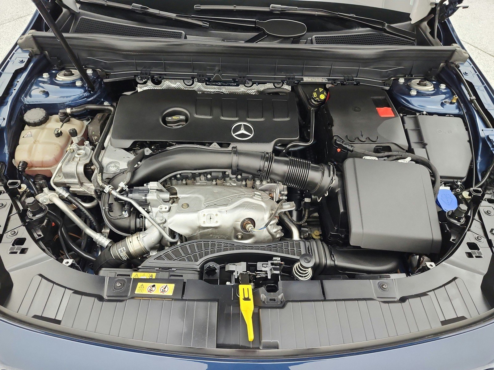 Used 2022 Mercedes-Benz GLB 250 image 16