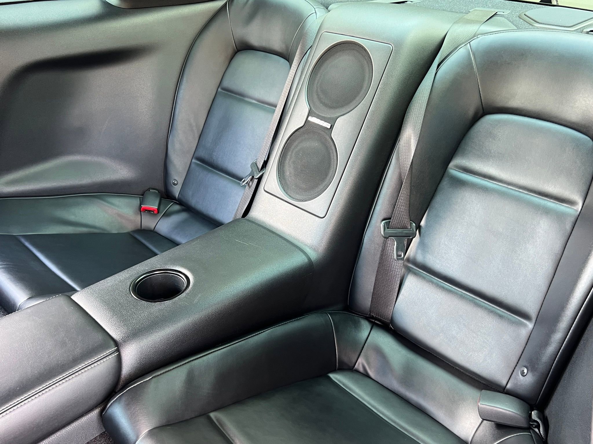 Used 2015 Nissan GT-R Black Edition image 17