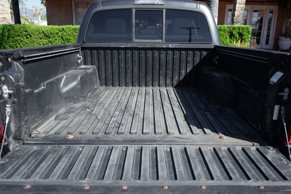 Used 2019 Toyota Tacoma SR w/ SR Convenience Package AWD/4WD image 8
