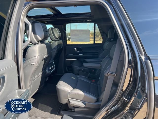 New 2026 Ford Expedition Platinum w/ Stealth Appearance Package image 12