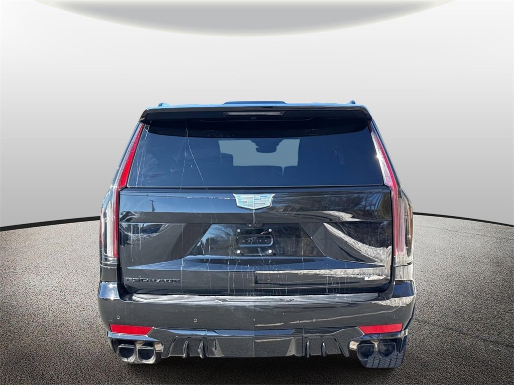 Certified 2023 Cadillac Escalade ESV V w/ LPO, ONYX Package image 4