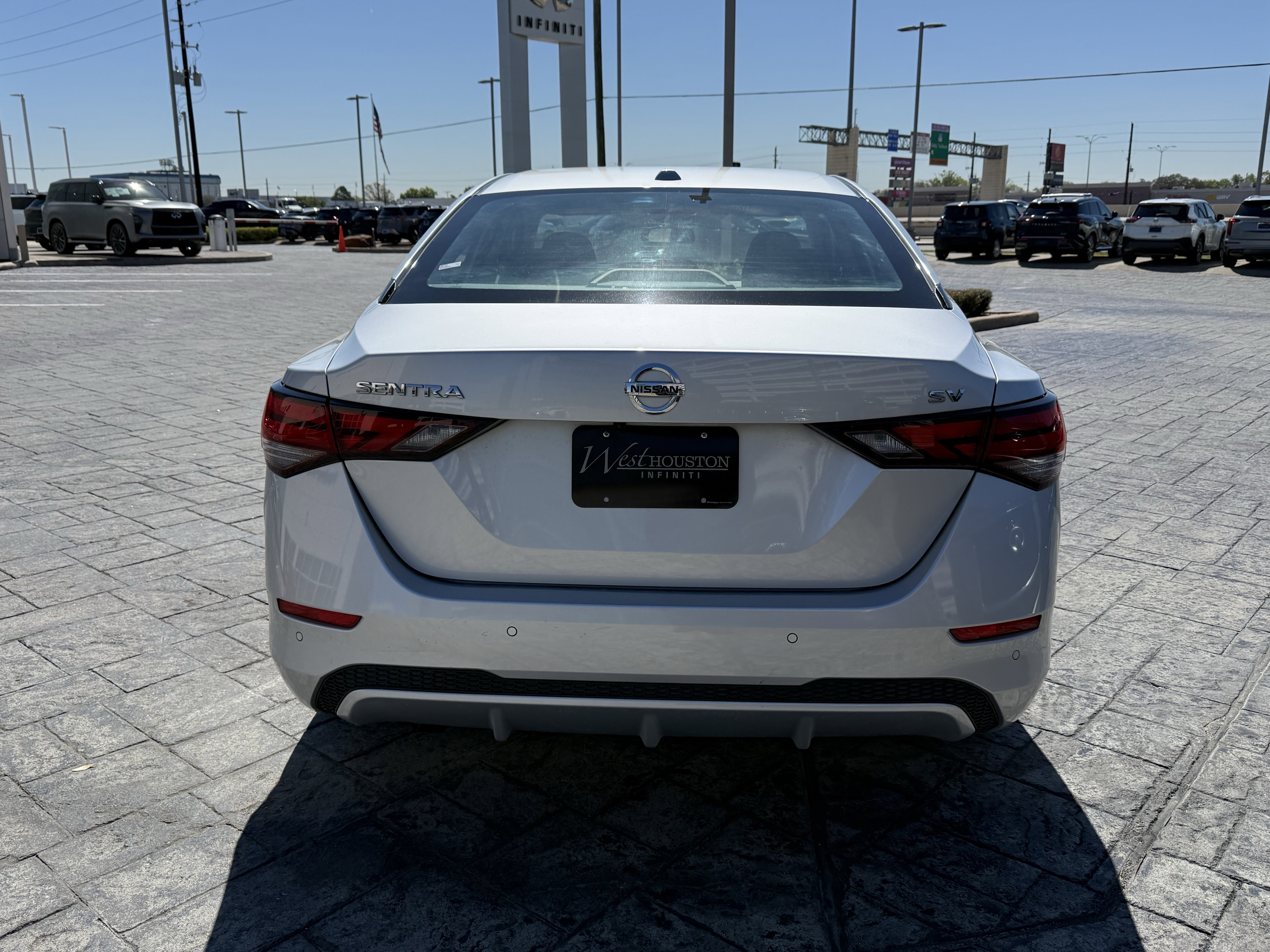 Used 2023 Nissan Sentra SV image 6