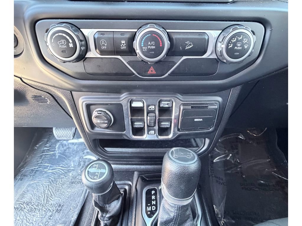 Used 2019 Jeep Wrangler Unlimited Sport S image 16
