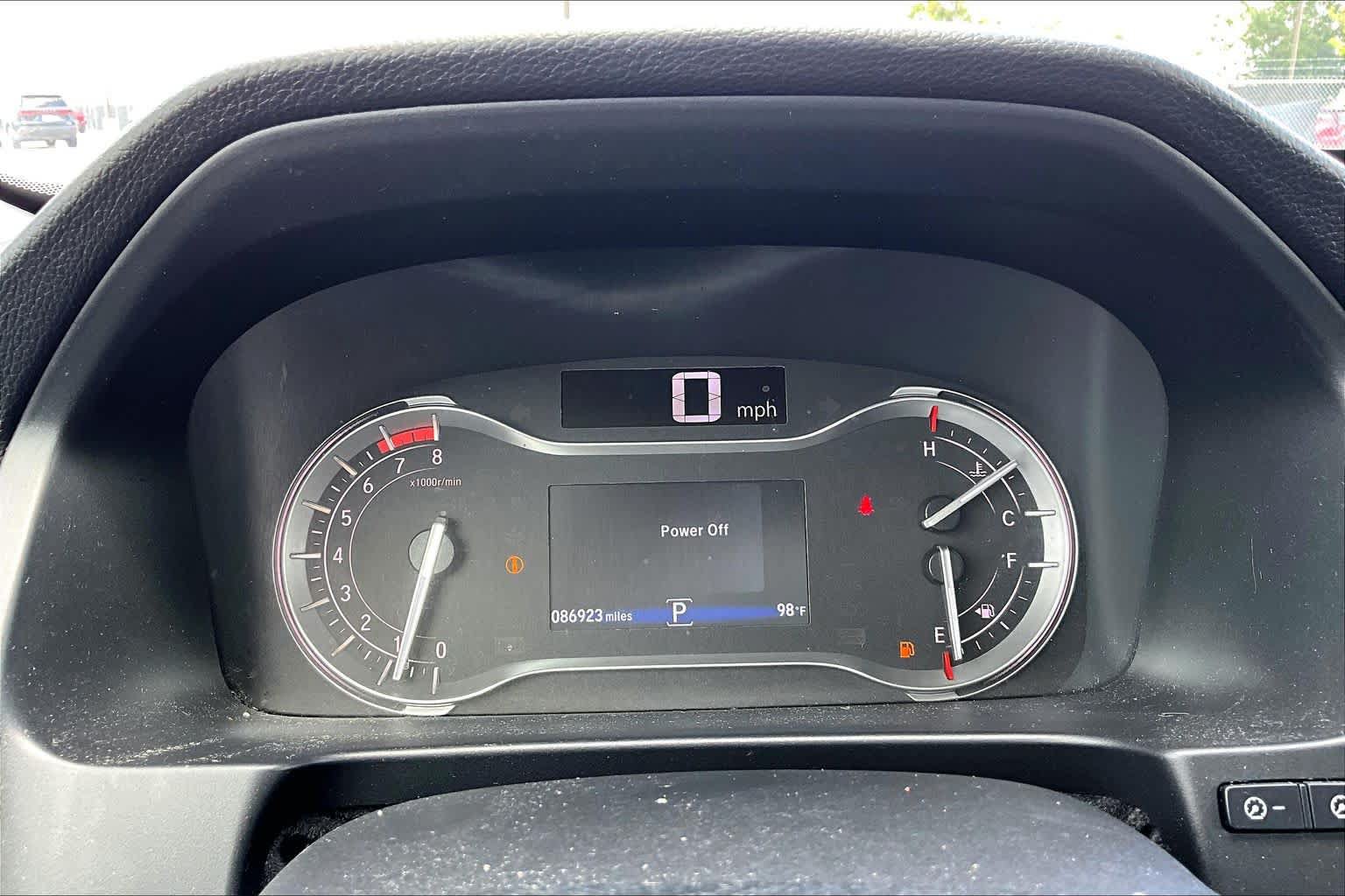 Used 2018 Honda Pilot Touring image 25