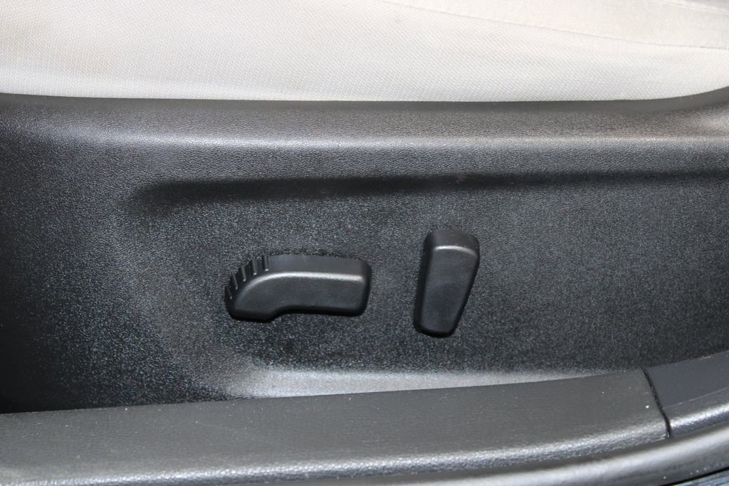 Used 2025 Nissan Altima 2.5 SV image 14