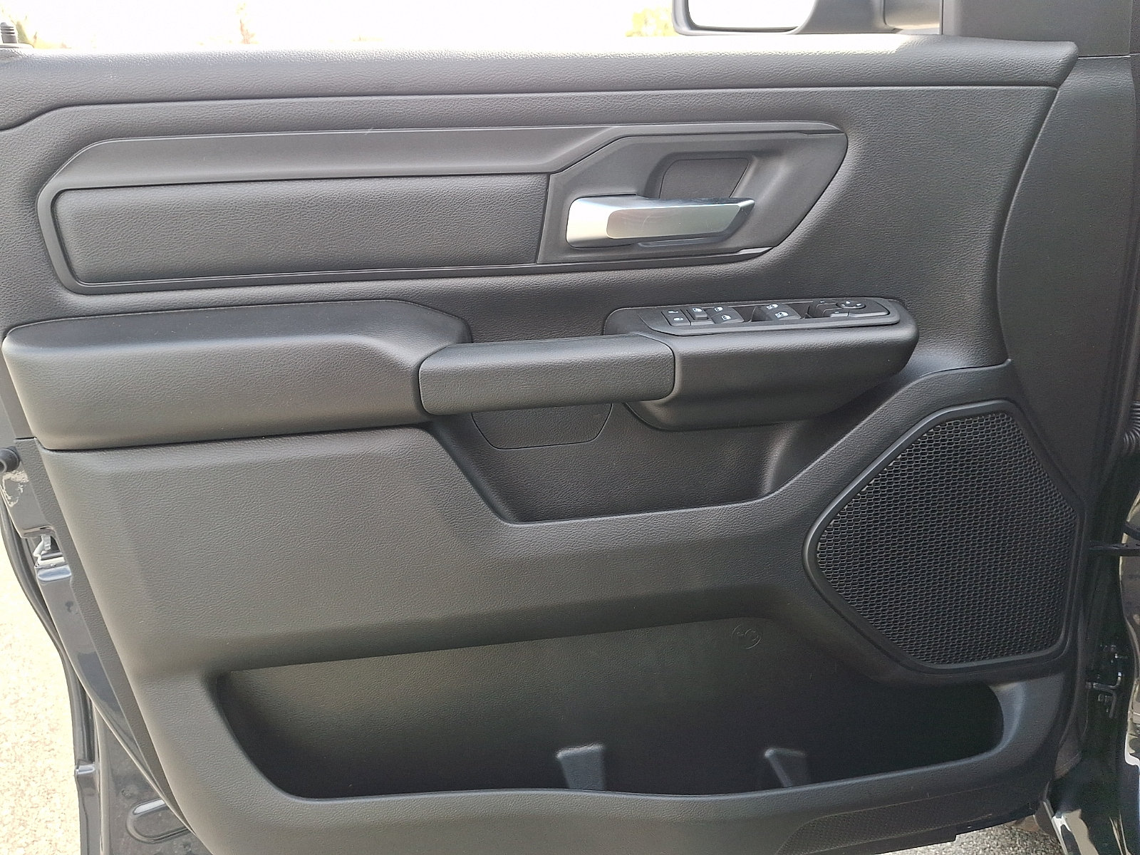 New 2026 RAM 1500 Express AWD/4WD image 9