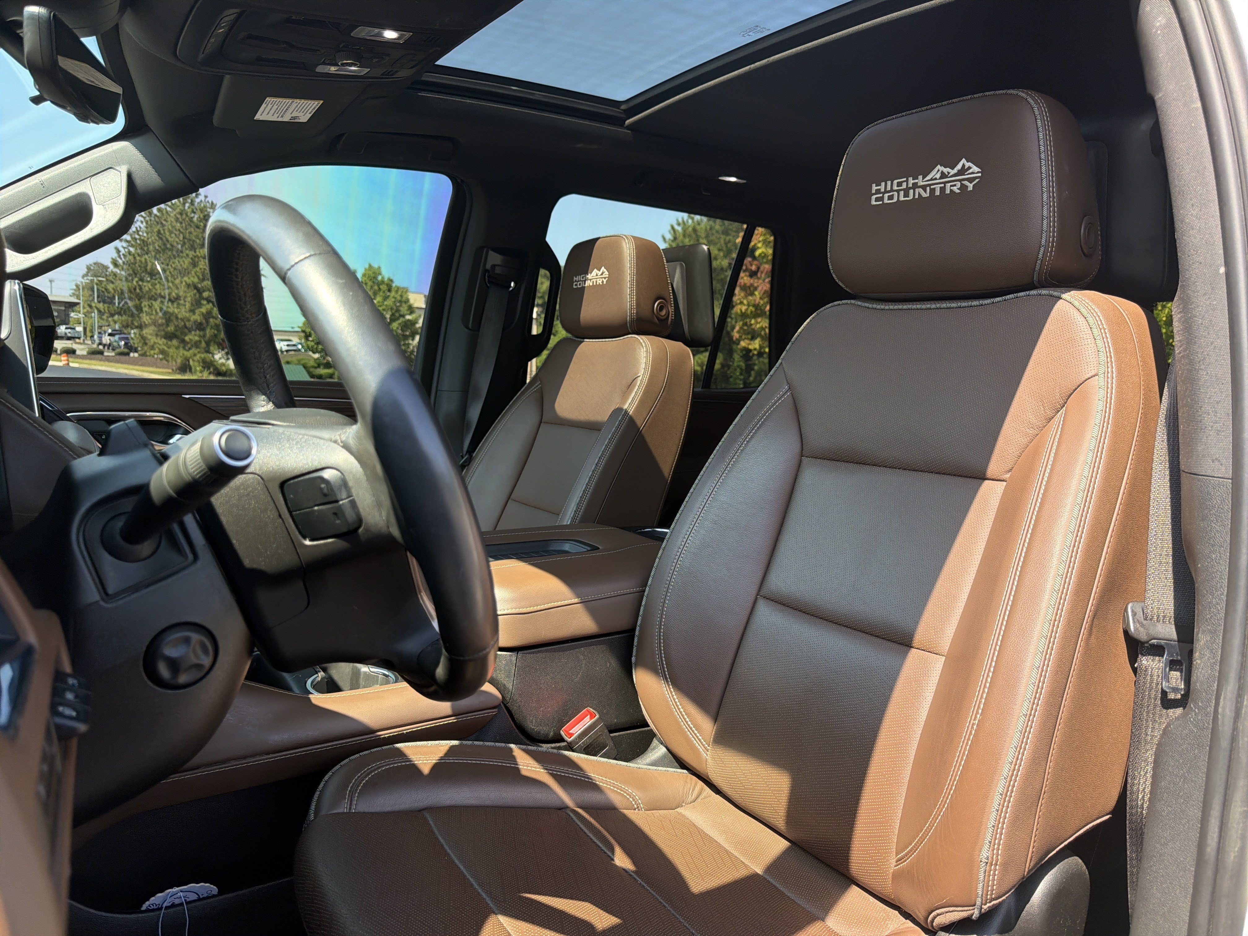 Used 2023 Chevrolet Tahoe High Country w/ Advanced Technology Package AWD/4WD image 7