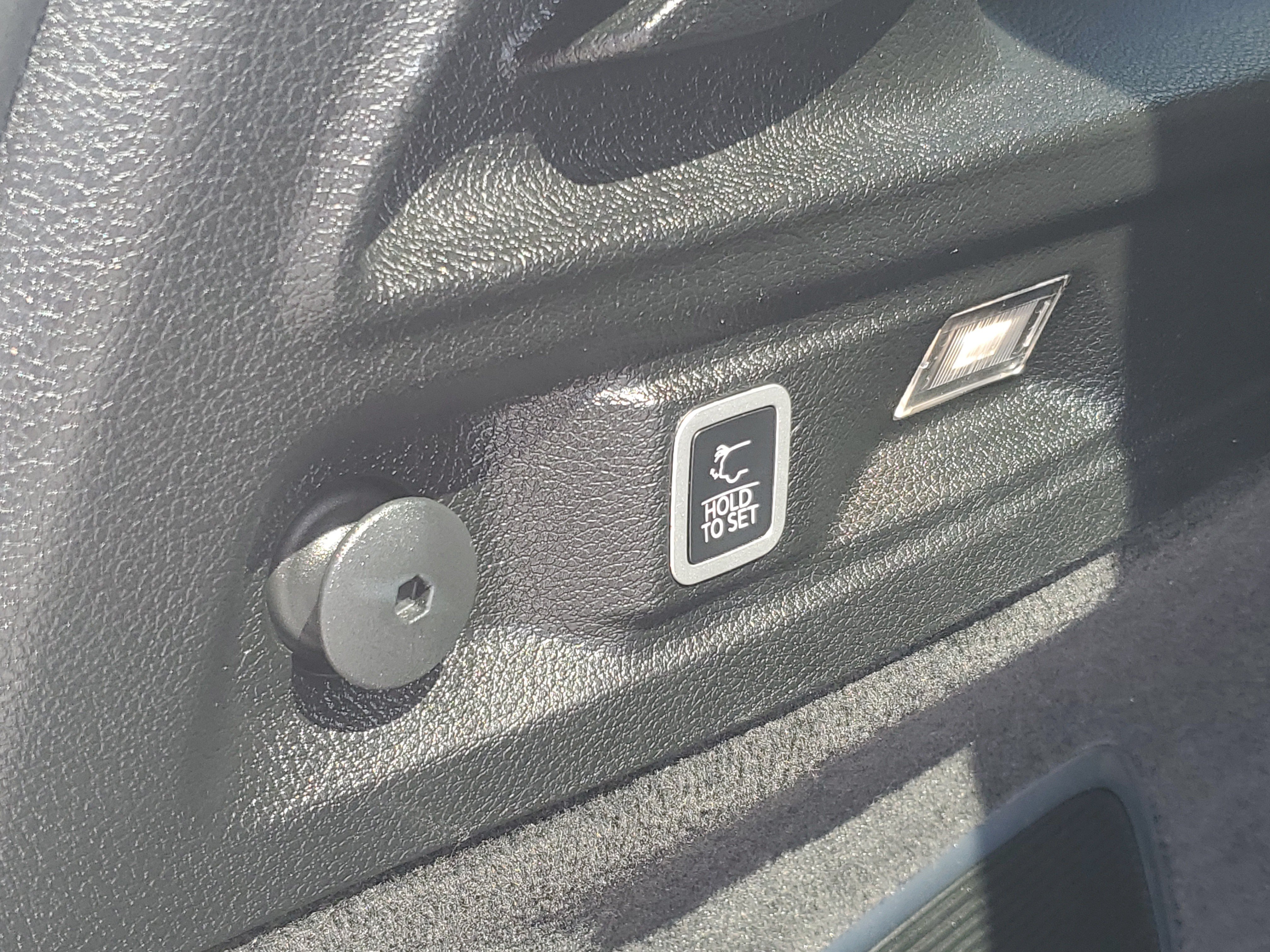 Used 2021 Jeep Grand Cherokee L Summit w/ Luxury Tech Group V RWD image 11
