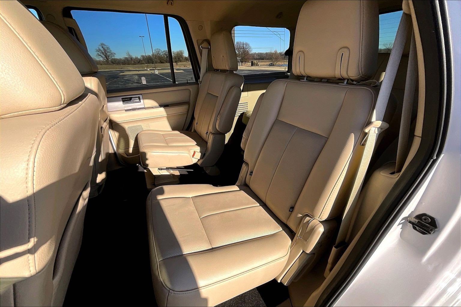 Used 2017 Ford Expedition Limited w/ Equipment Group 301A image 18