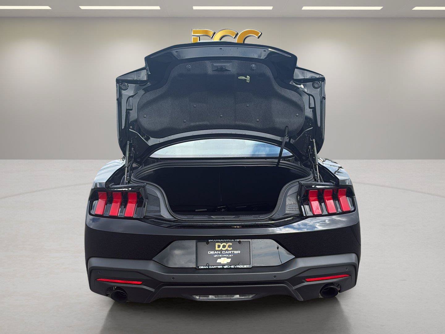 Used 2026 Ford Mustang GT RWD image 25